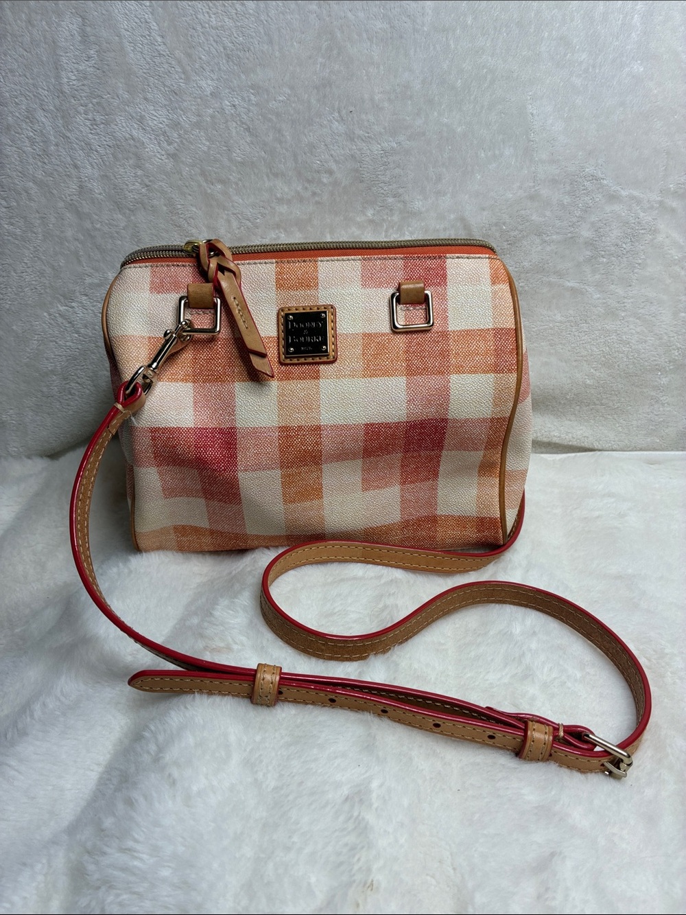 Checked vintage Crossbody Bag in Cream & Peach
